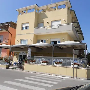 hotel-laguna-blu.emilia-romagnahotels.net/